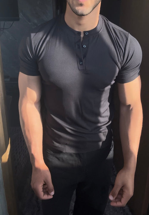 Short sleeves Henley shirt