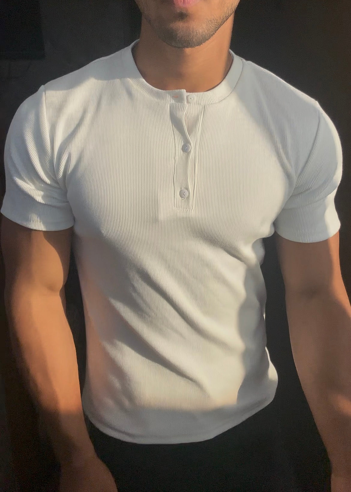 Short sleeves Henley shirt