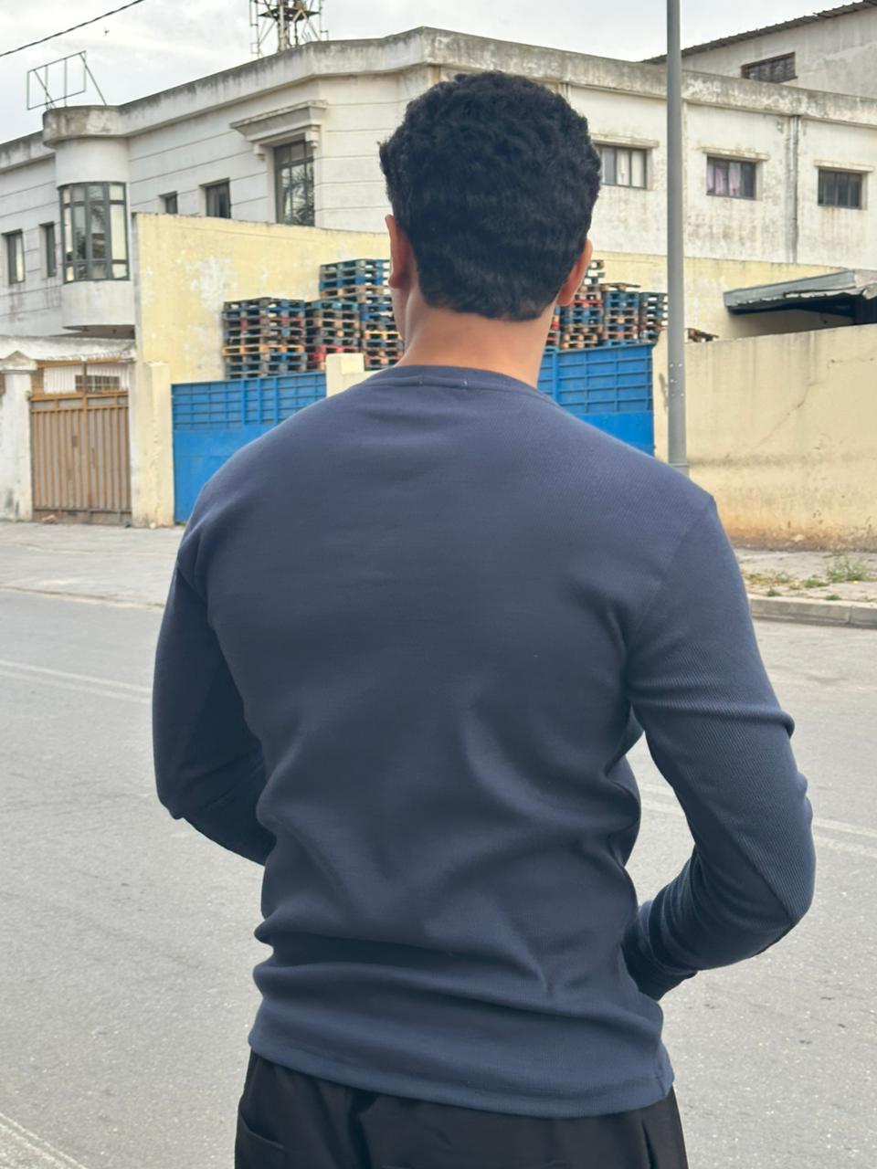 Long sleeves Henley shirt