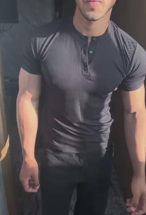 Short sleeves Henley shirt